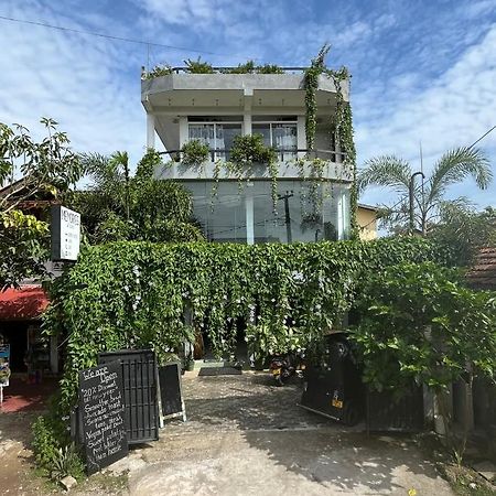 Memories Weligama Hostel Εξωτερικό φωτογραφία