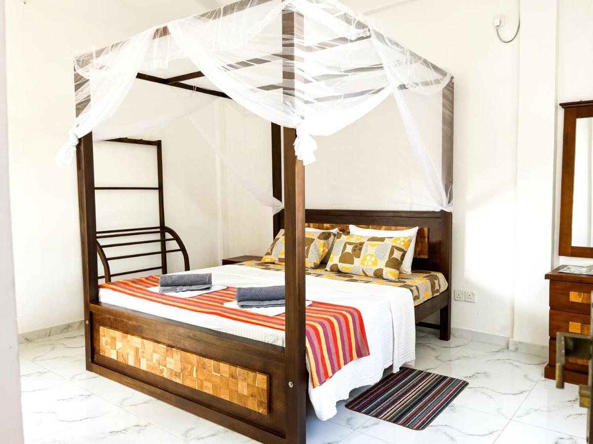Memories Weligama Hostel Εξωτερικό φωτογραφία